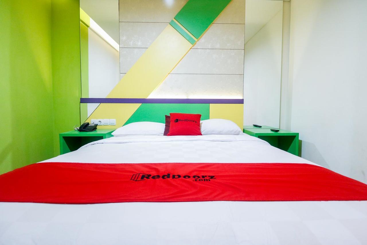 Reddoorz Plus Near Universitas Lambung Mangkurat Banjarmasin  Bagian luar foto
