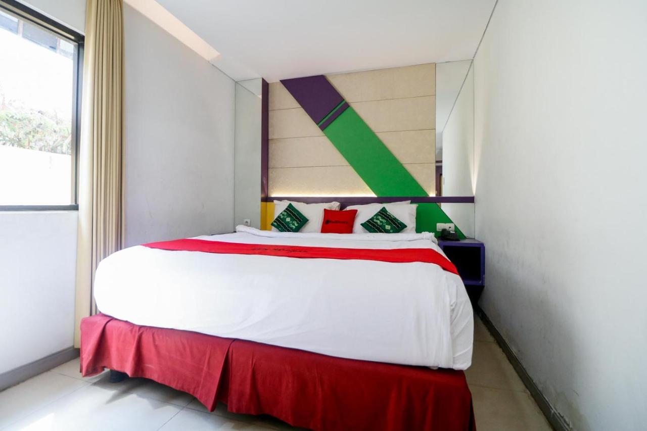 Reddoorz Plus Near Universitas Lambung Mangkurat Banjarmasin  Bagian luar foto