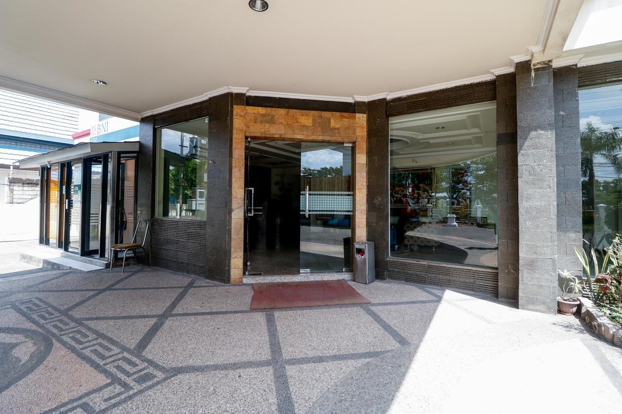 Reddoorz Plus Near Universitas Lambung Mangkurat Banjarmasin  Bagian luar foto